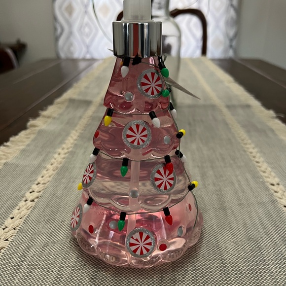 Seasonal Decor Hand Soap Dispenser: Christmas Tree, Frosted Strawberry Scent - Picture 3 of 3